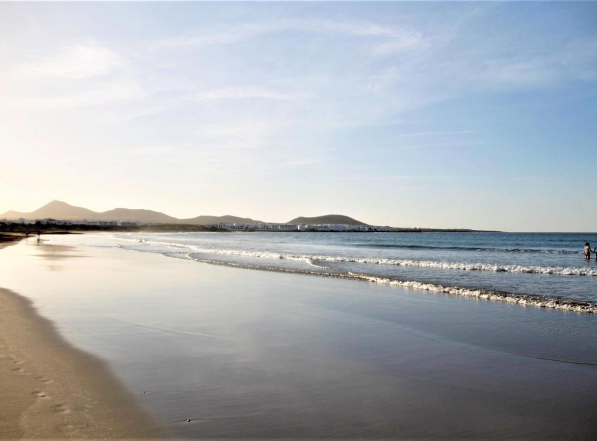 Canaryislandshost L Famara Surfer エクステリア 写真